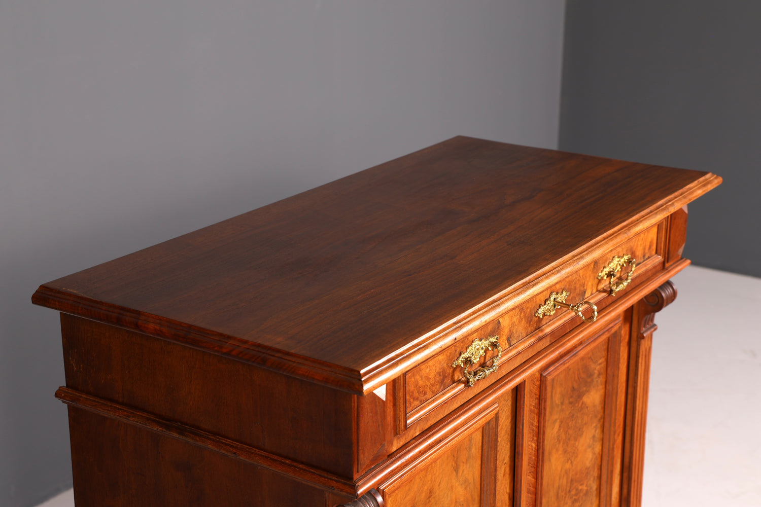 G360 Finish Traumhaftes Gründerzeit Vertiko Jugendstil Schrank Antik Highboard Kommode (Kopie 2)