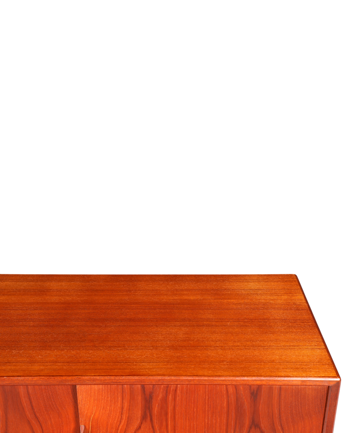 Hauptstadt Möblerei Mid Century Highboard aus massivem Holz mit warmer Maserung im dänischen Design der 60er Jahre