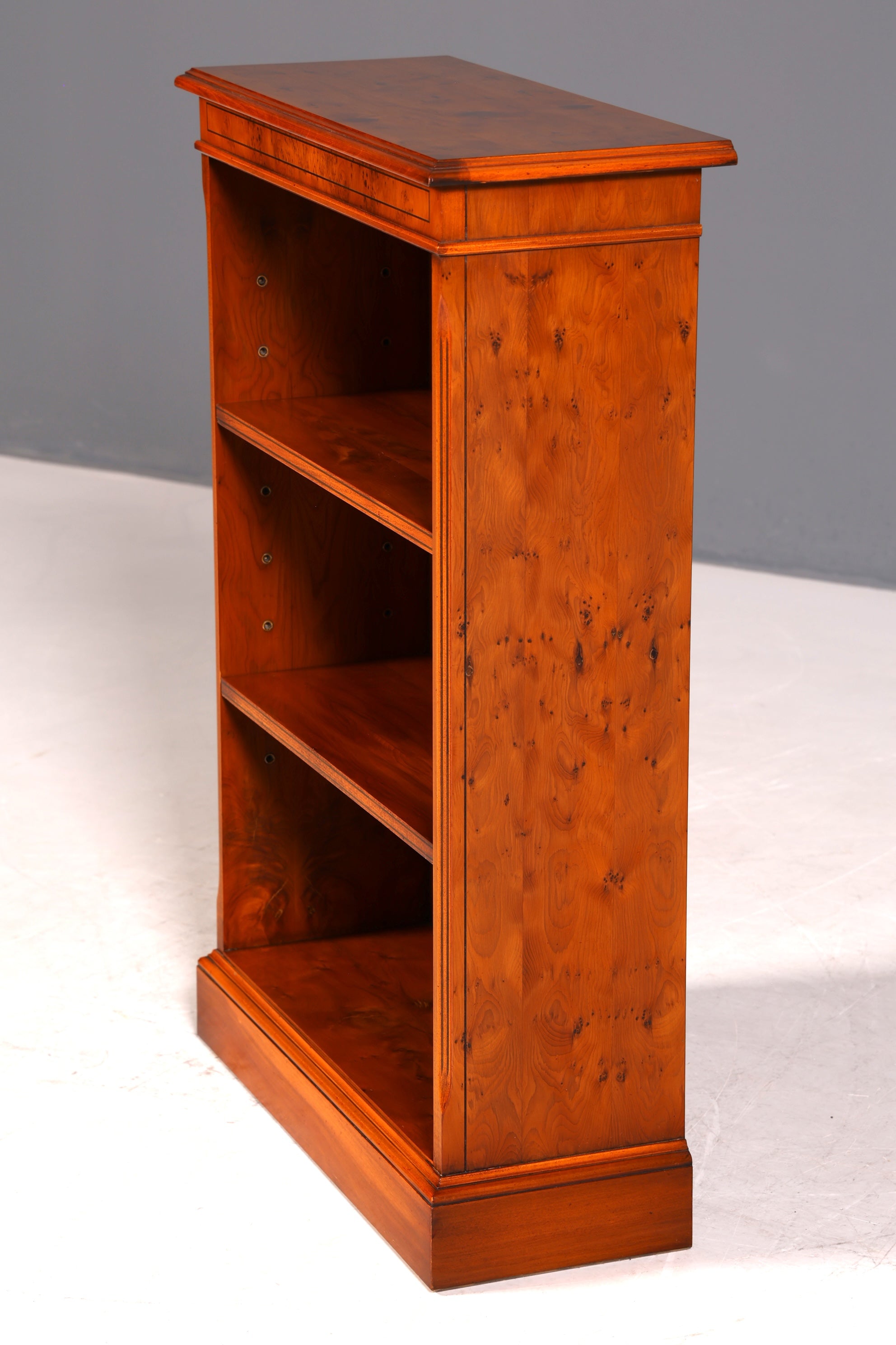 G369 Finish Wunderschönes Englisches Bücherregal Antik Regal Bookshelf Buchablage 60s (Kopie 2)