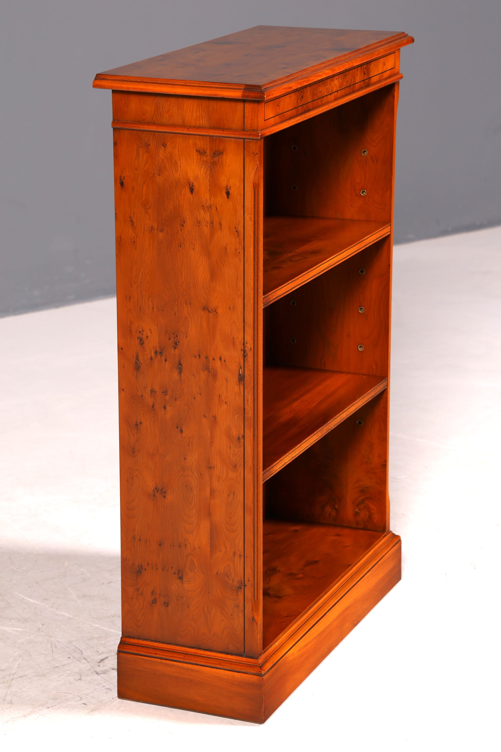 G369 Finish Wunderschönes Englisches Bücherregal Antik Regal Bookshelf Buchablage 60s (Kopie 2)