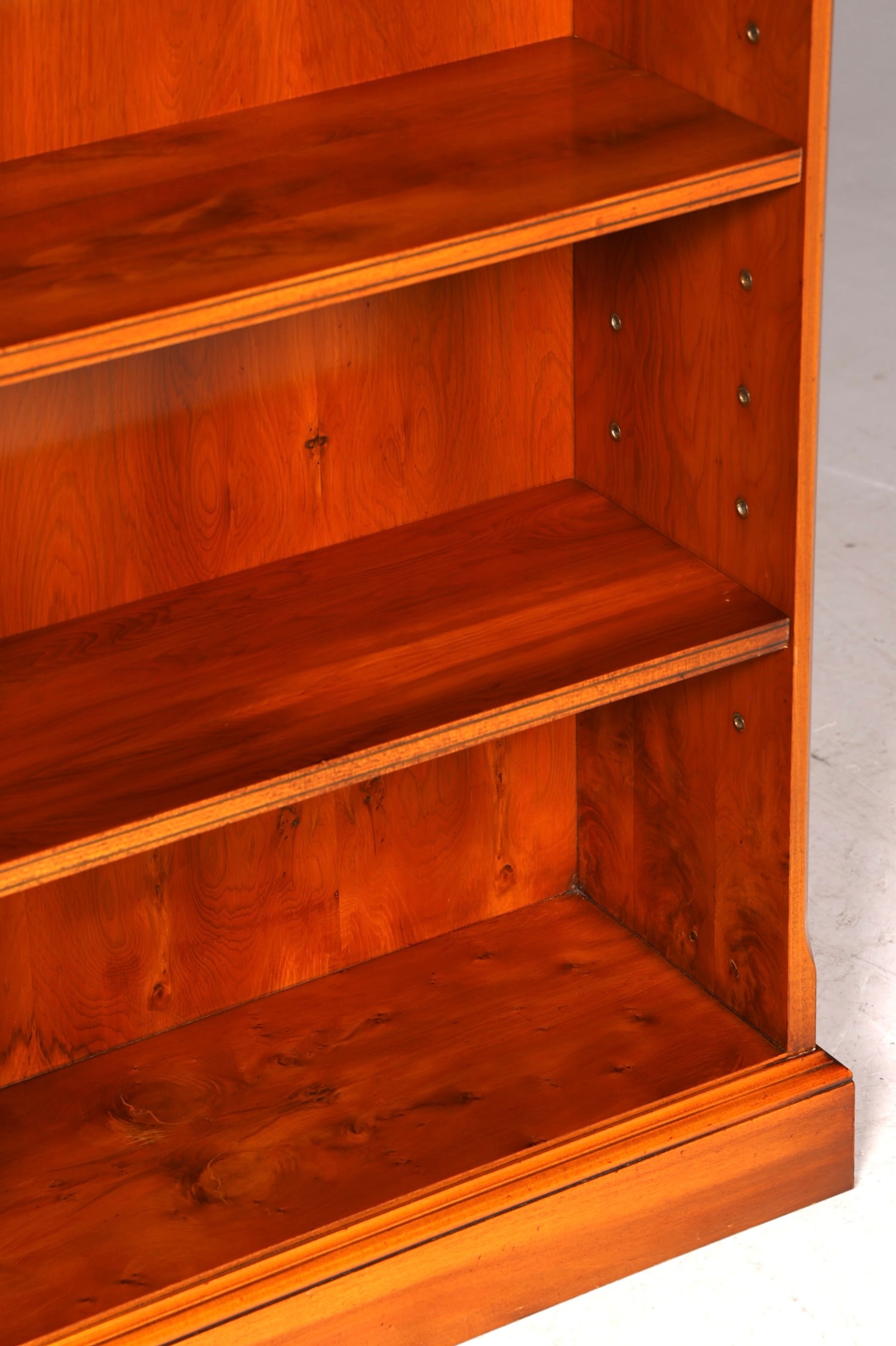 G369 Finish Wunderschönes Englisches Bücherregal Antik Regal Bookshelf Buchablage 60s (Kopie 2)