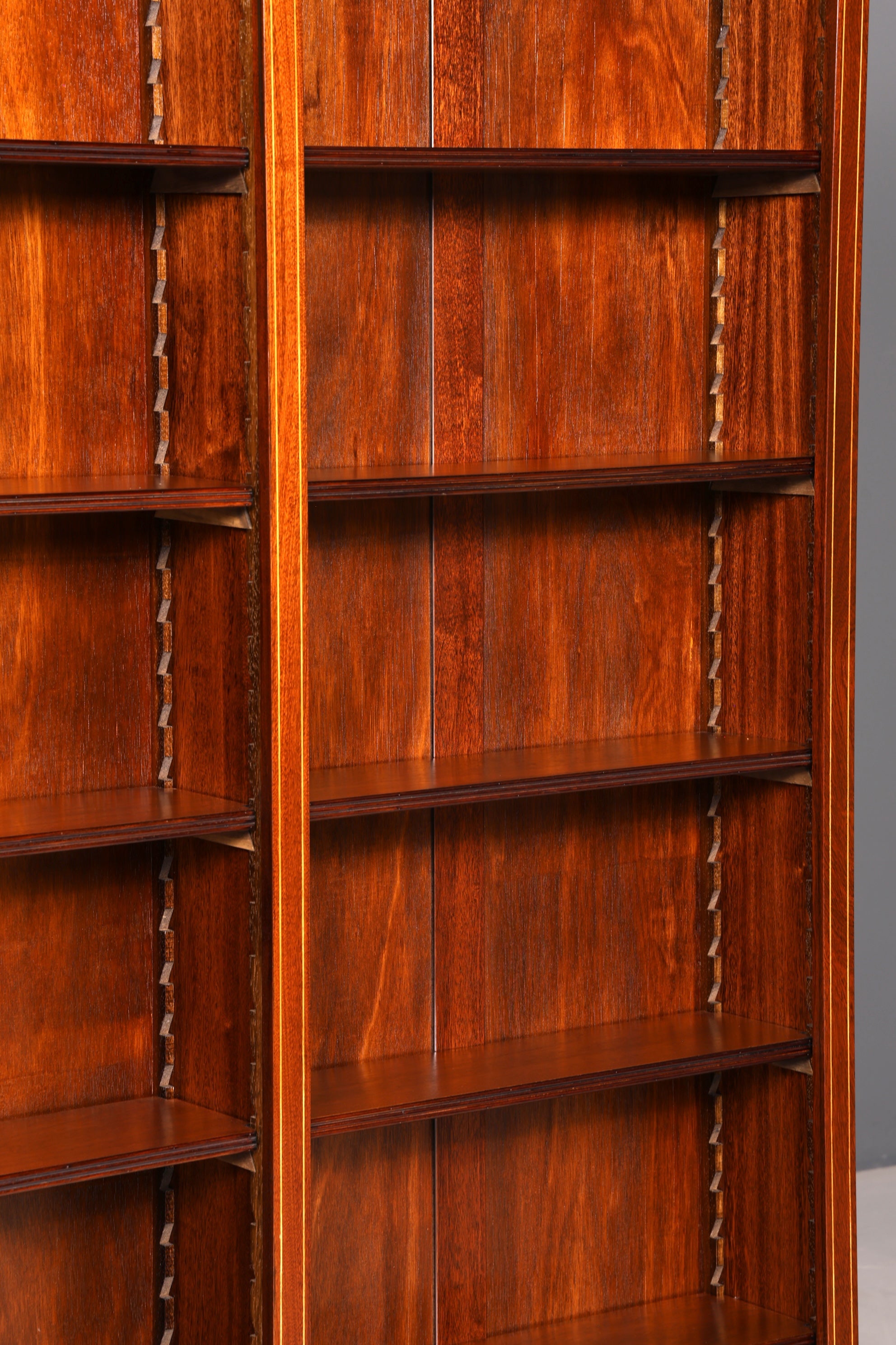 G370 Finish Wunderschönes Englisches Bücherregal Antik Regal Bookshelf Buchablage 60s (Kopie)