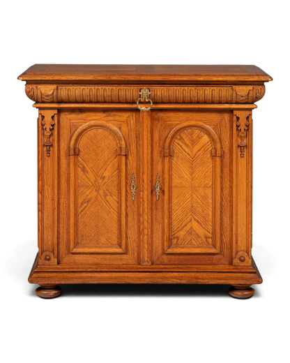 Hauptstadt Möblerei Gründerzeit Sideboard aus Echtholz mit Messingbeschlägen im Louis-Philippe-Stil