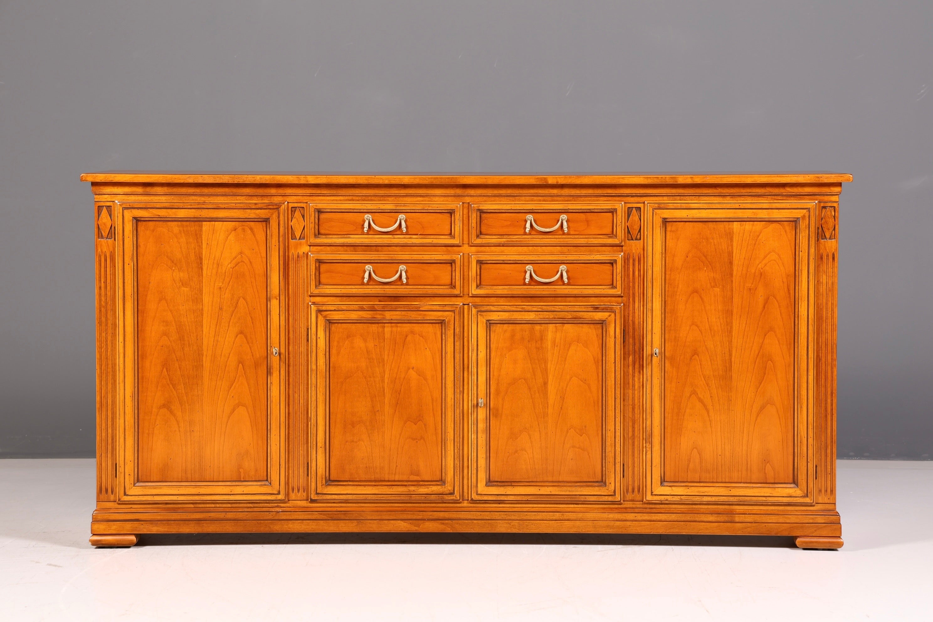 Stilvolles Original Selva Sideboard Villa Borghese Antik Stil Schrank Kommode Buffet Anrichte Massiv Made in Italy
