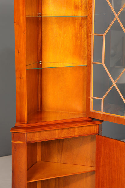 Wunderschöne Englische Eckvitrine Antik 60s Eibe Schrank Eckschrank Glasvitrine Vitrine