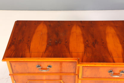 Wunderschönes Englisches Sideboard Eibe Schrank Antik 60s Buffetschrank Kommode