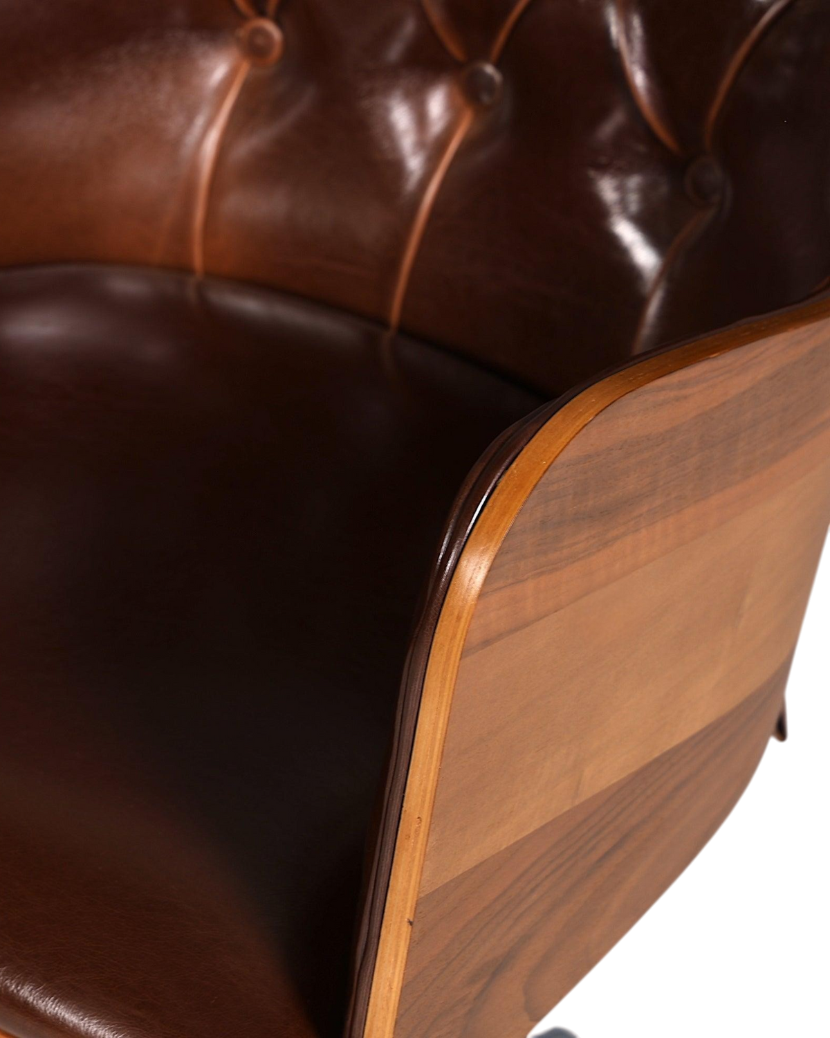 Chesterfield Büro Armlehnstuhl "Leon-Office" Nussbaum braun