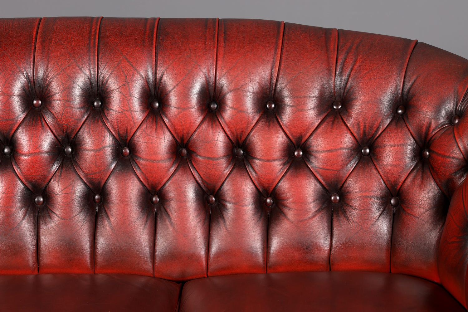 G421 Finish Wunderschönes Original Chesterfield Sofa 3- Sitzer echt Leder Oxblood Couch Englisch (Kopie)