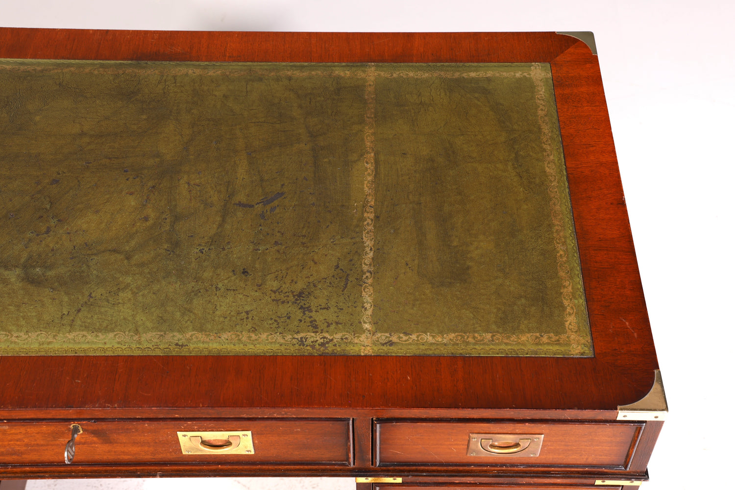 Stilvoller Maritimer Schreibtisch Englischer Military Bürotisch Office Table mit echt Lederauflage