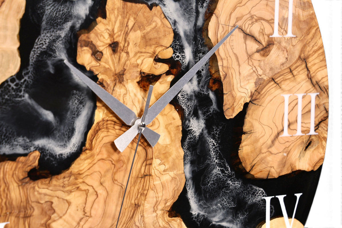 Wunderschöne Handgefertigte Epoxidharz Wanduhr Olivenbaum Uhr Black Epoxy Analog Uhr