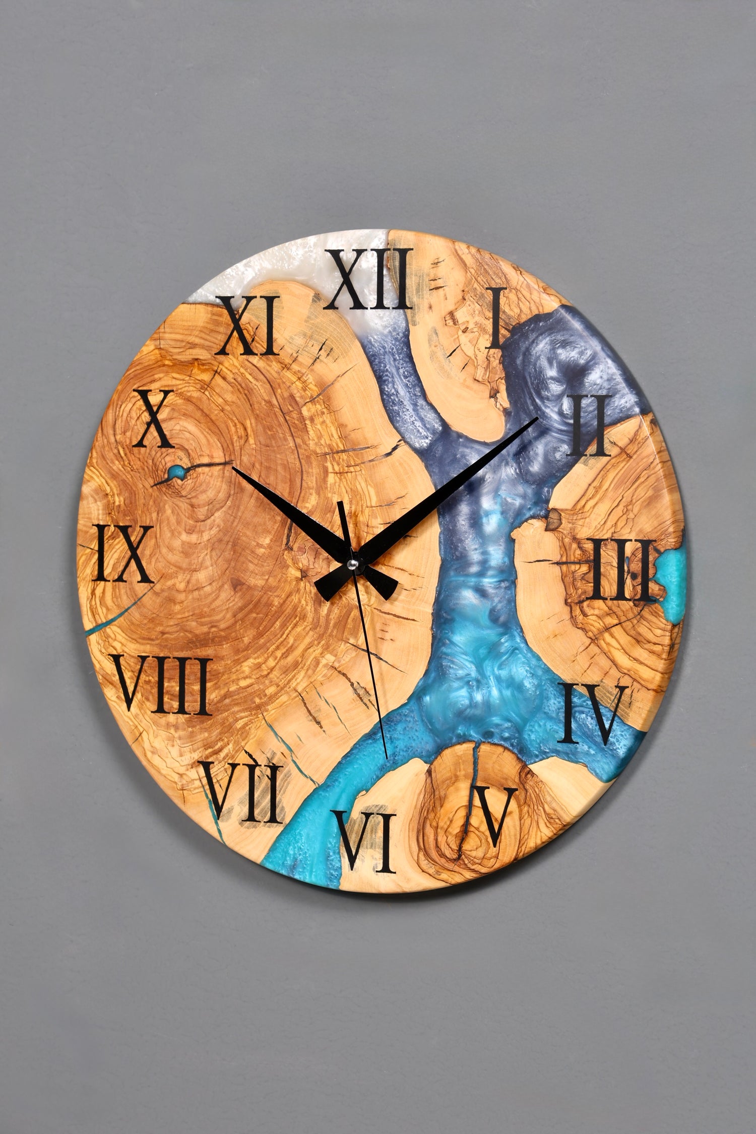 Traumhafte Handgefertigte Epoxidharz Wanduhr Olivenbaum Uhr Epoxy Analog Uhr