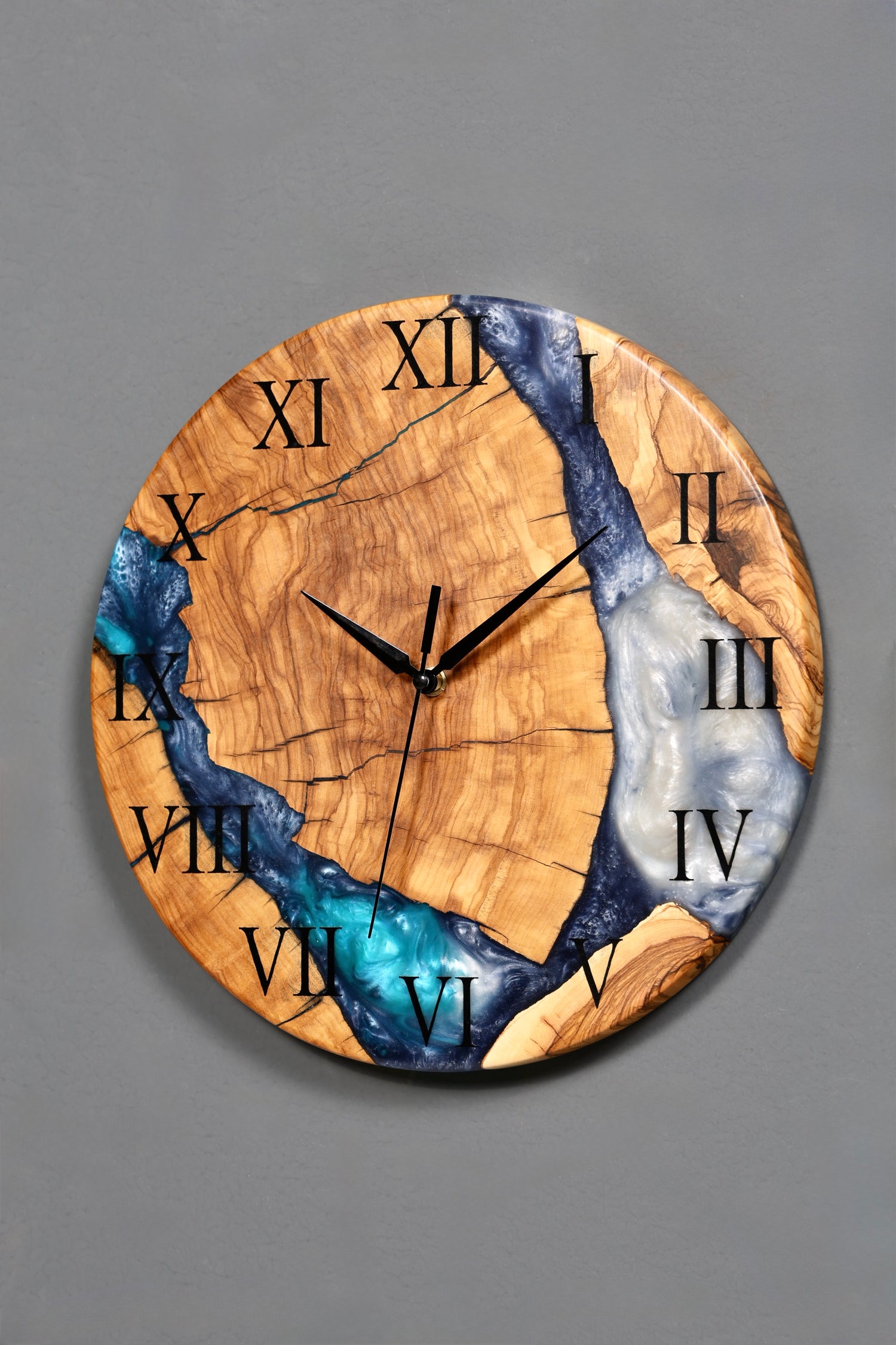 Exklusive Handgefertigte Epoxidharz Wanduhr Olivenbaum Uhr Epoxy Analog Uhr