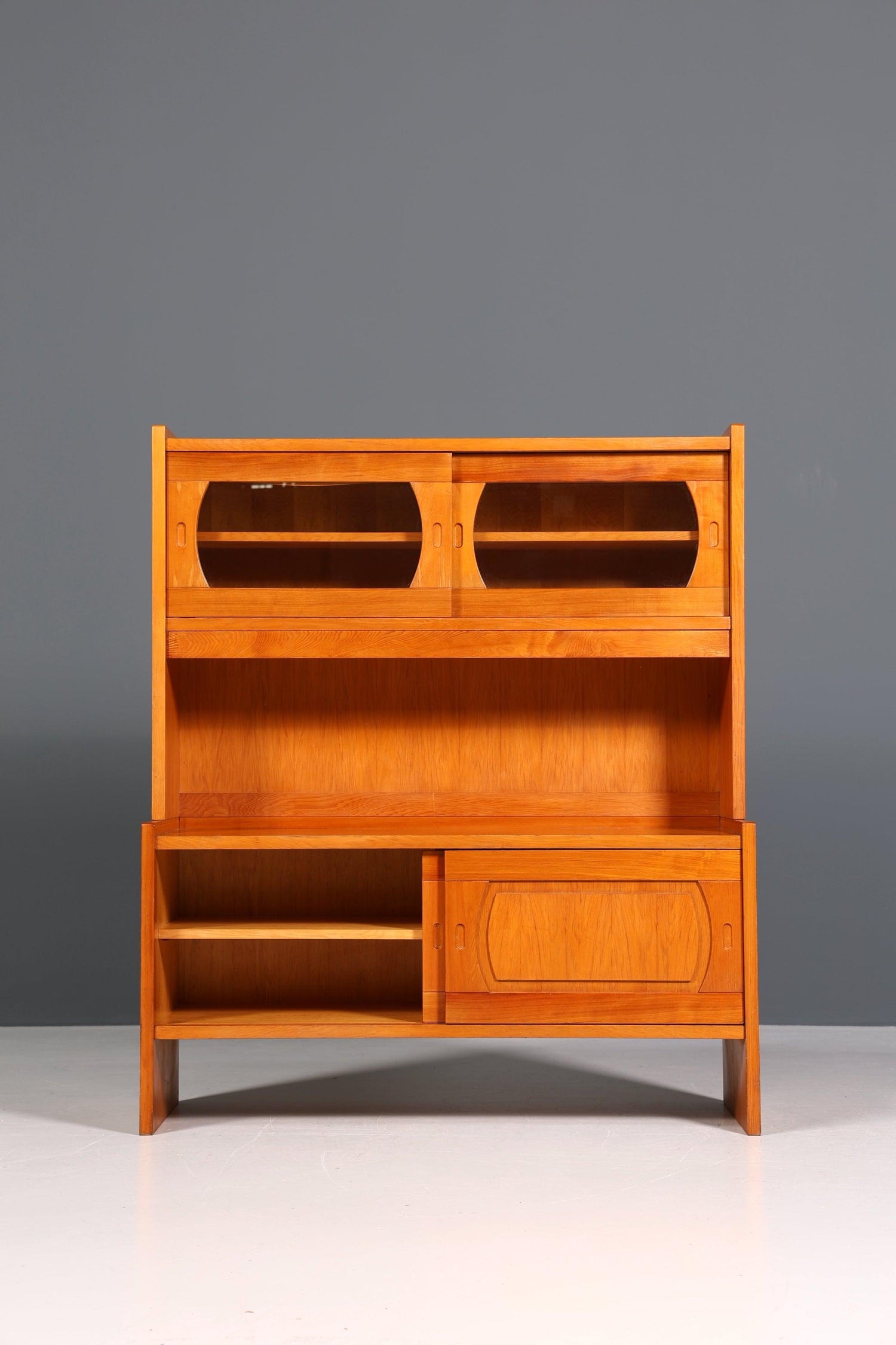 Wunderschönes Mid Century Schrank Vintage Highboard Küchenschrank Regal Retro Vitrine 60er Jahre Kommode