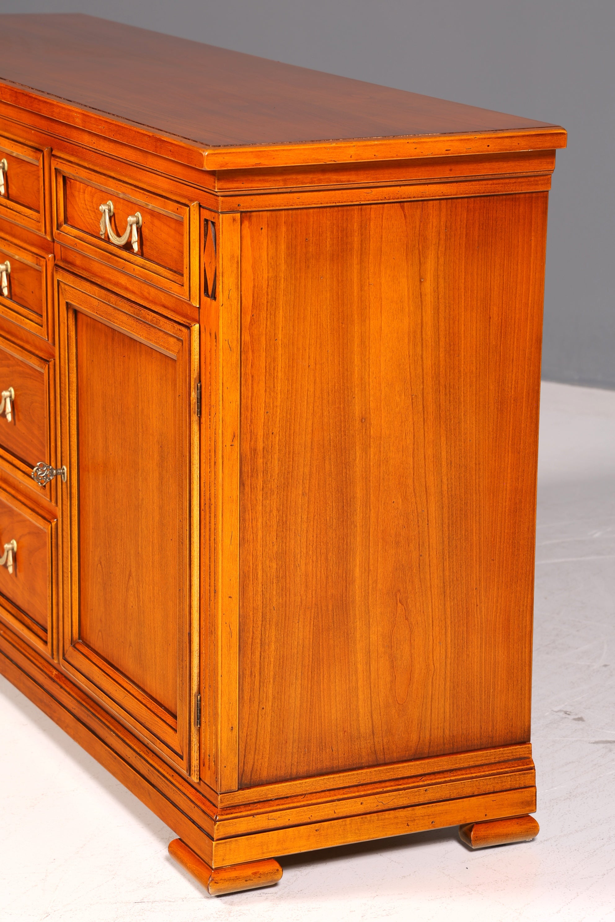 Wunderschönes Original Selva Sideboard Villa Borghese Antik Stil Schrank Kommode Buffet Anrichte