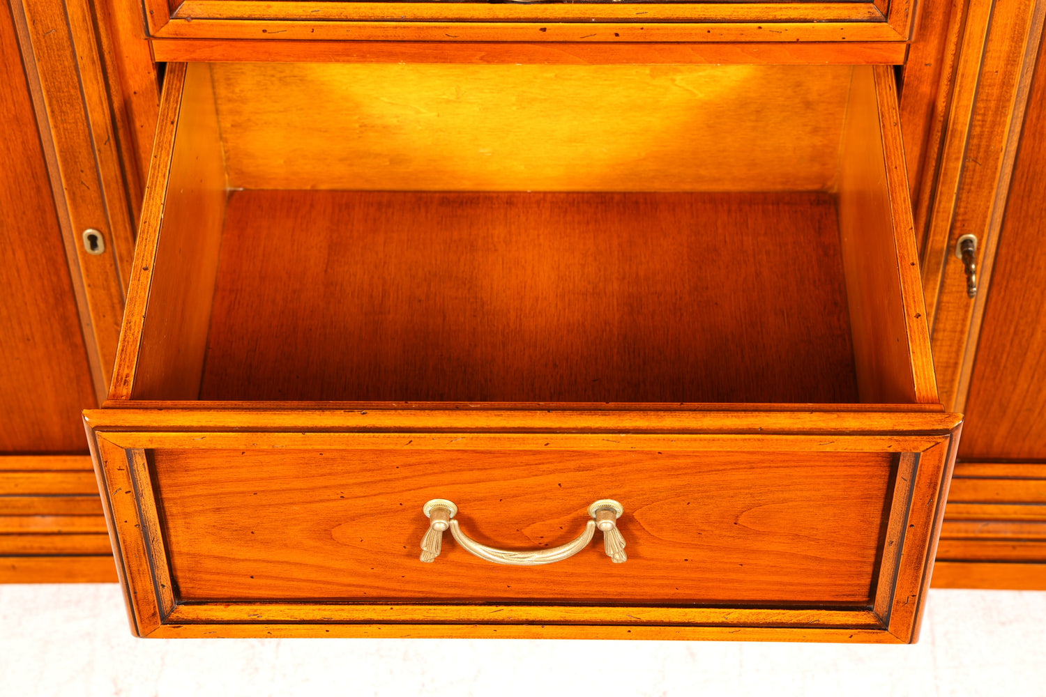 Wunderschönes Original Selva Sideboard Villa Borghese Antik Stil Schrank Kommode Buffet Anrichte