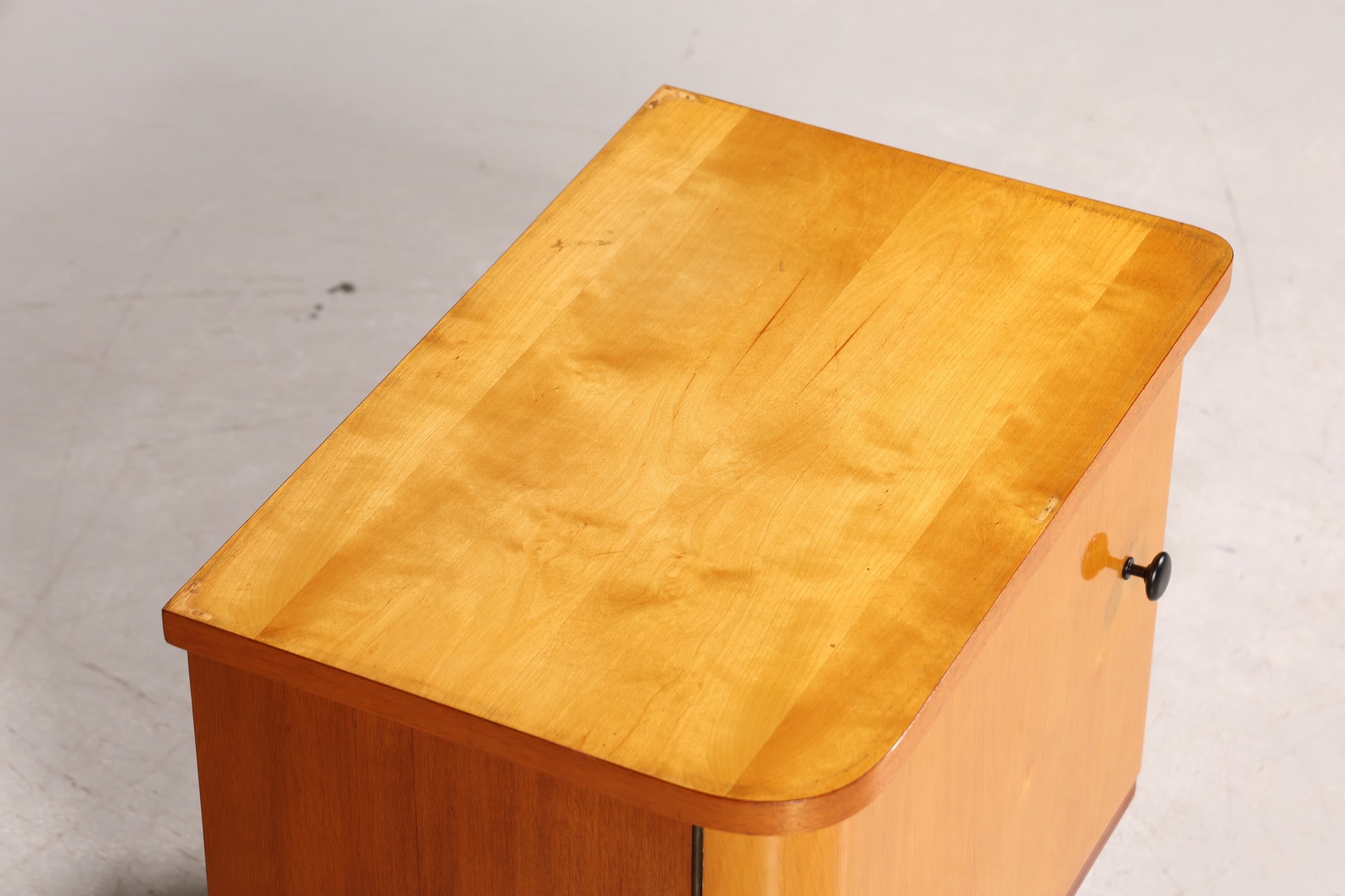 Wunderschöner Mid Century Nachttisch Kommode Vintage 60s Schrank Nachtschrank 1 von 2