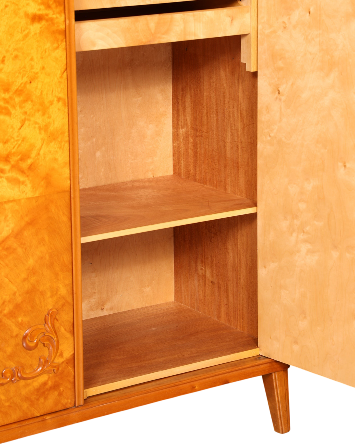 Hauptstadt Möblerei Art Deco Schrank aus Massivholz mit offenem Fach und Einlegeboden im Innenraum