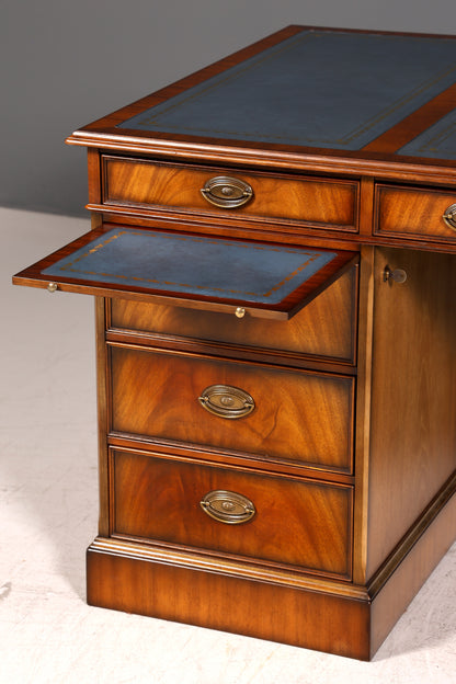 Wunderschöner Original Heldense Schreibtisch Mahagoni Echt Lederauflage Englisch Antik Stil Chefschreibtisch Partner Desk Bürotisch mit Besprechungsansatz