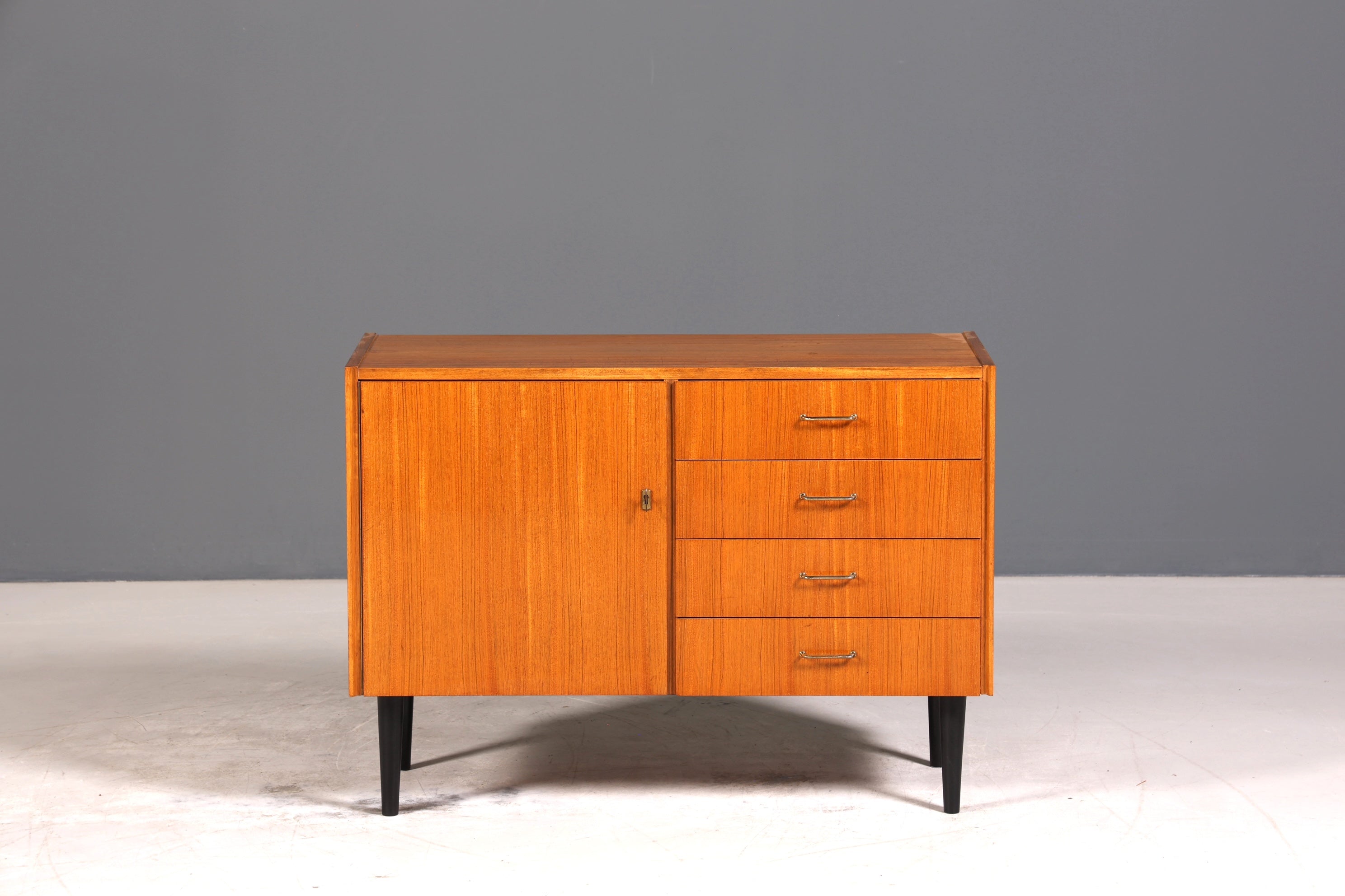 E861 Finish Wunderschöne Mid Century Kommode Vintage Schrank Retro Flur Kommode 60s Regal Sideboard