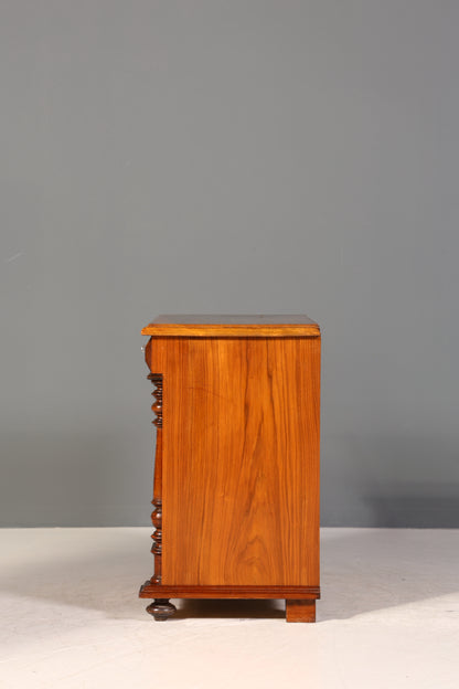 Wunderschöne Gründerzeit Kommode Louis Philippe Vertiko Nussbaum Sideboard um 1880