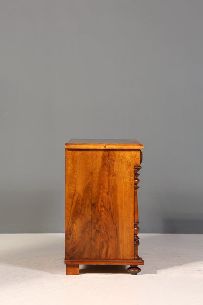 Wunderschöne Gründerzeit Kommode Louis Philippe Vertiko Nussbaum Sideboard um 1880