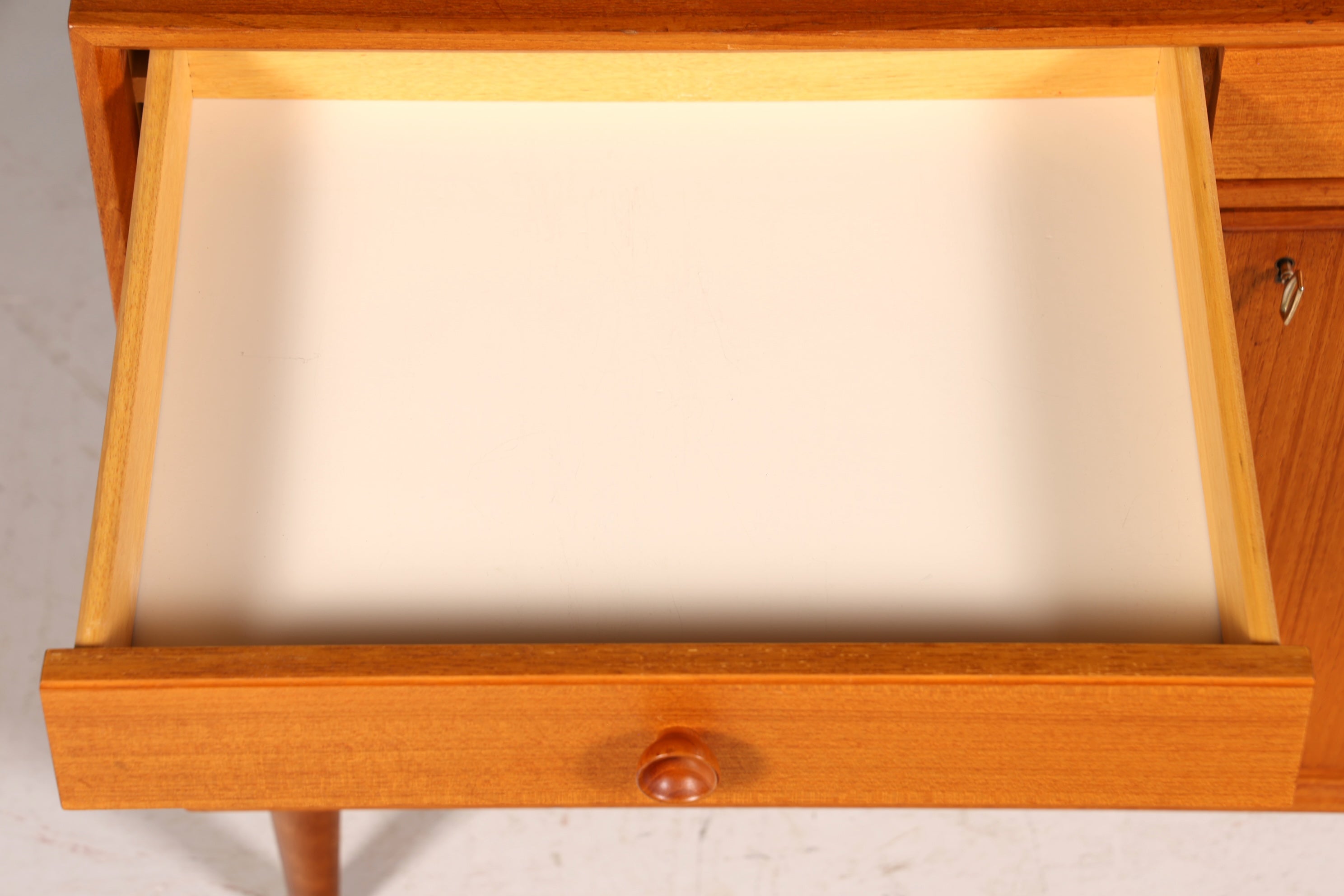 Traumhaftes Mid Century Regal Teak Holz Schrank Danish Design Retro Kommode Vintage Bücherregal 60er Jahre 2 von 2