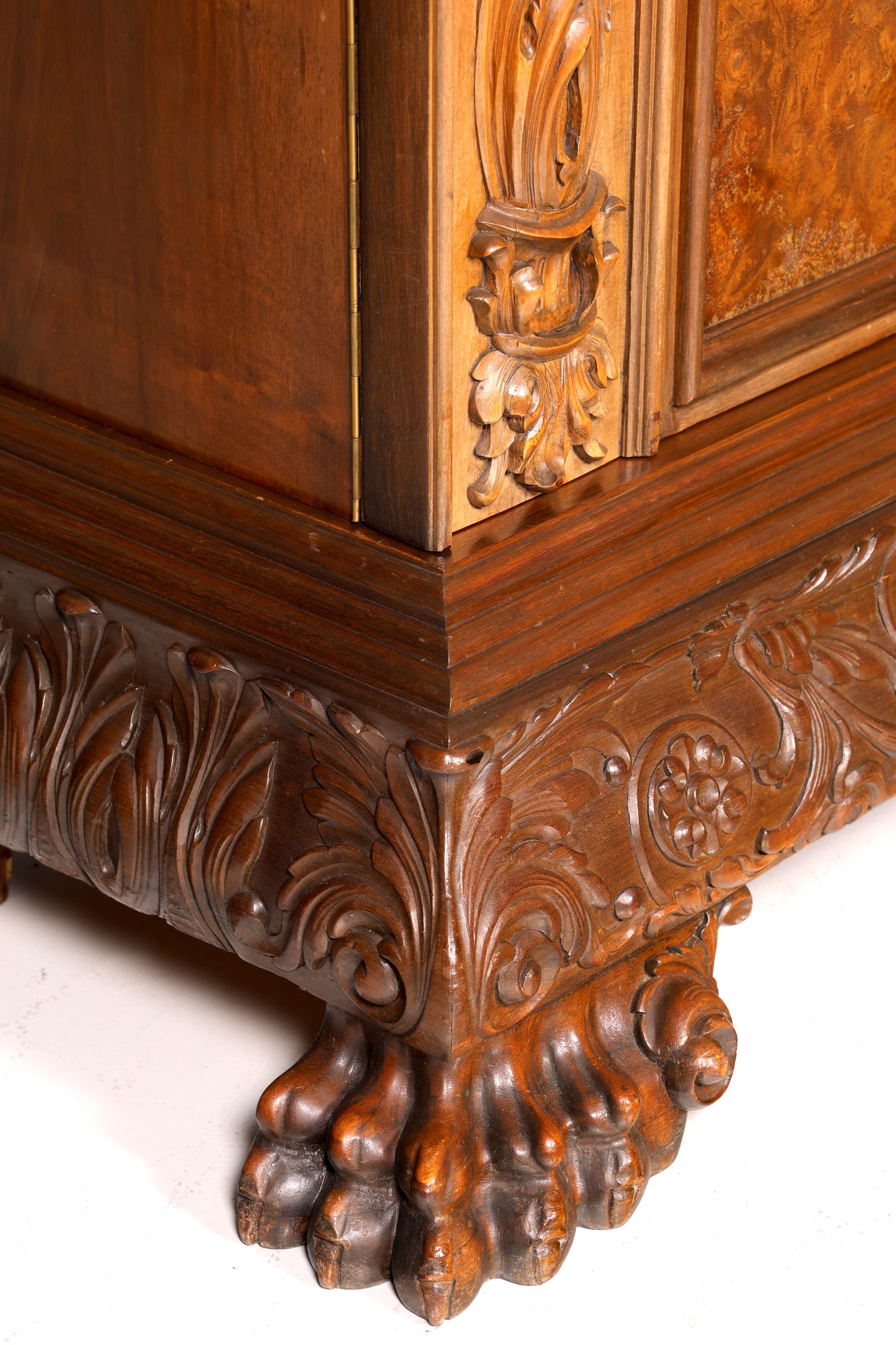 Traumhafter XXL Neorenaissance Bücherschrank Antik Vitrine Herrenzimmer Gründerzeit Buffet Schrank Regal Kanzlei