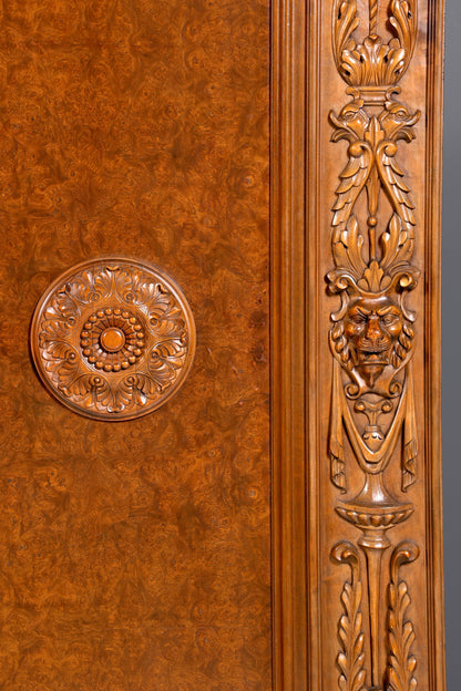 Traumhafter XXL Neorenaissance Bücherschrank Antik Vitrine Herrenzimmer Gründerzeit Buffet Schrank Regal Kanzlei