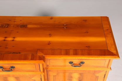 Wunderschönes Englisches Sideboard Eibe Schrank Antik Stil Buffetschrank Kommode