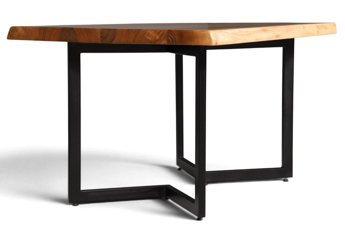 Stilvoller Nussbaum Tisch 140-90cm Esszimmer Tisch Baumkanten Platte massiv Holz Küchentisch