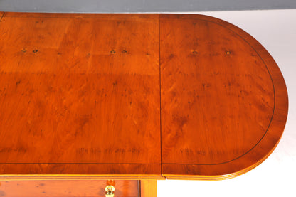 Wunderschöner Englischer Tisch Couchtisch 60s Klapptisch englischer Ablagetisch Wohnzimmer Tisch