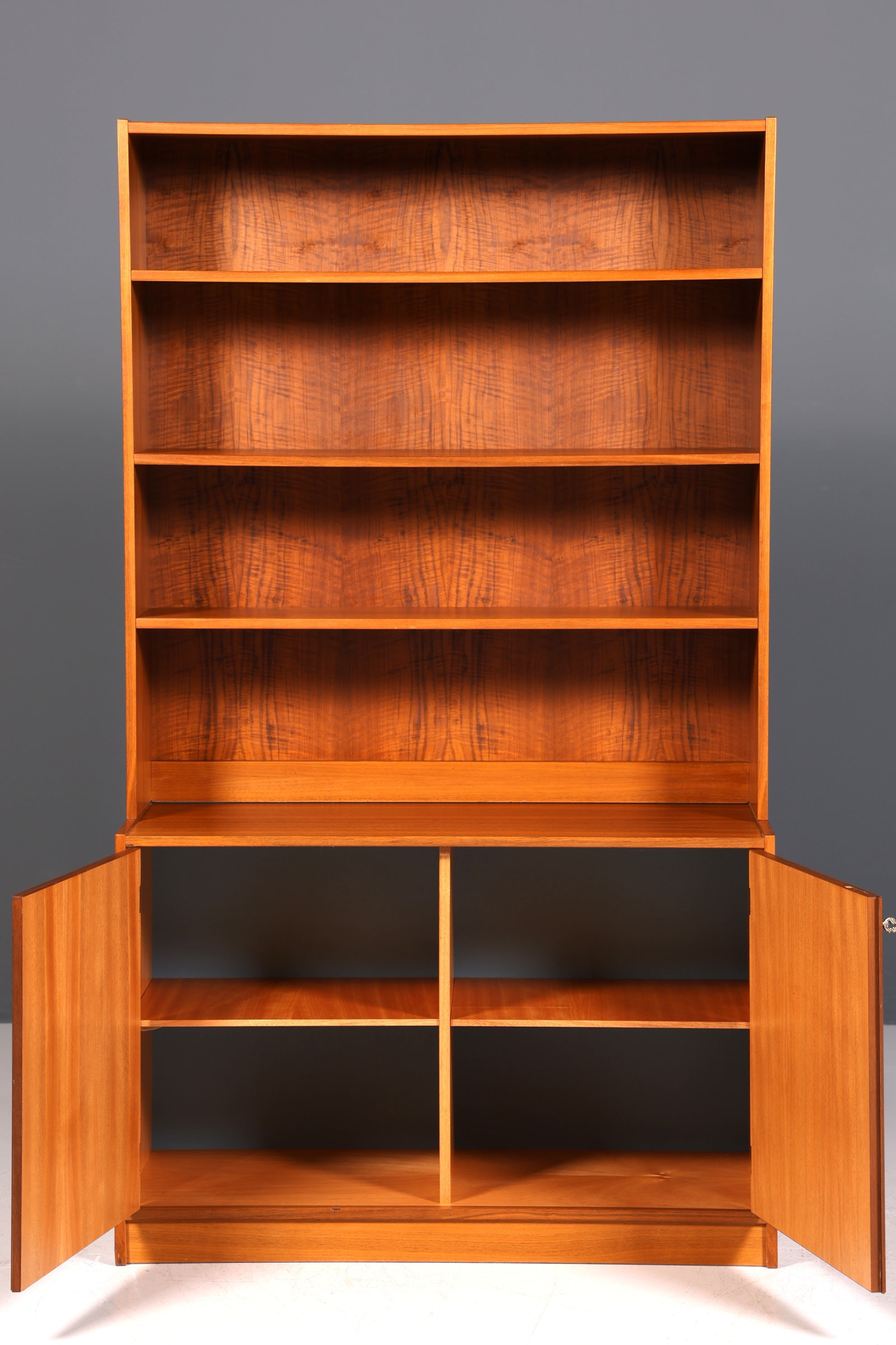 Wunderschöner Mid Century Regal Schrank Vintage Highboard Bücherregal Holz Kommode