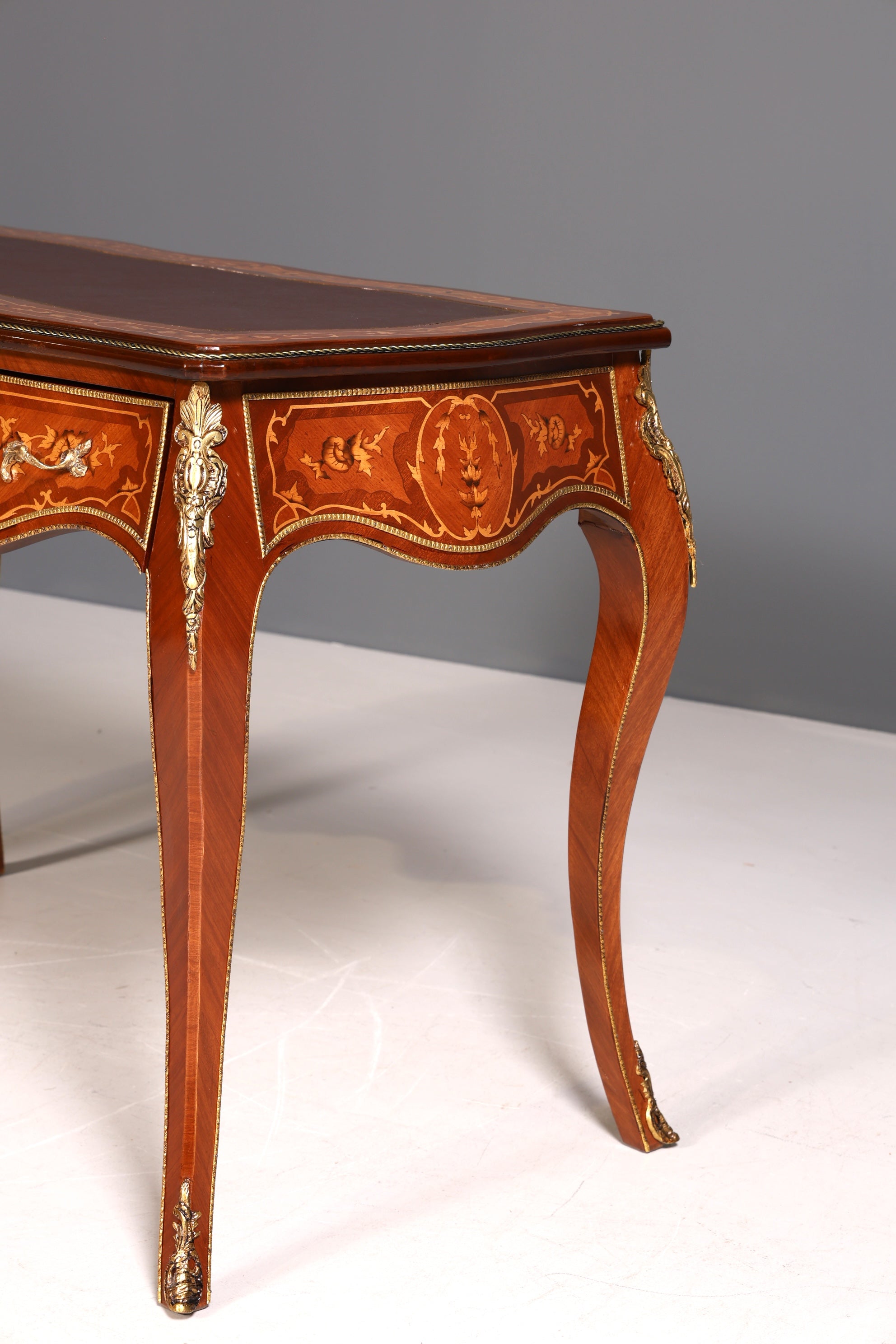 Traumhafter Louis XV Stil Schreibtisch French Desk Antik Stil Bürotisch