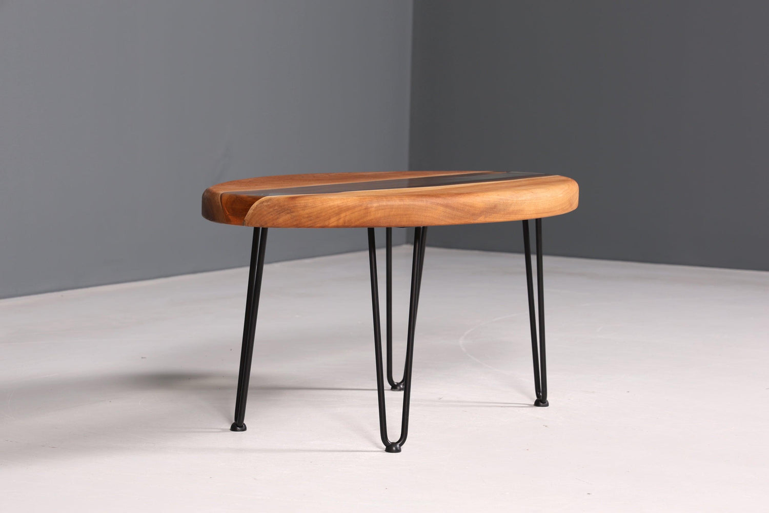 Einzigartiger Ovaler Epoxidharz Couchtisch Nussbaum River Coffee Table Wohnzimmer Tisch