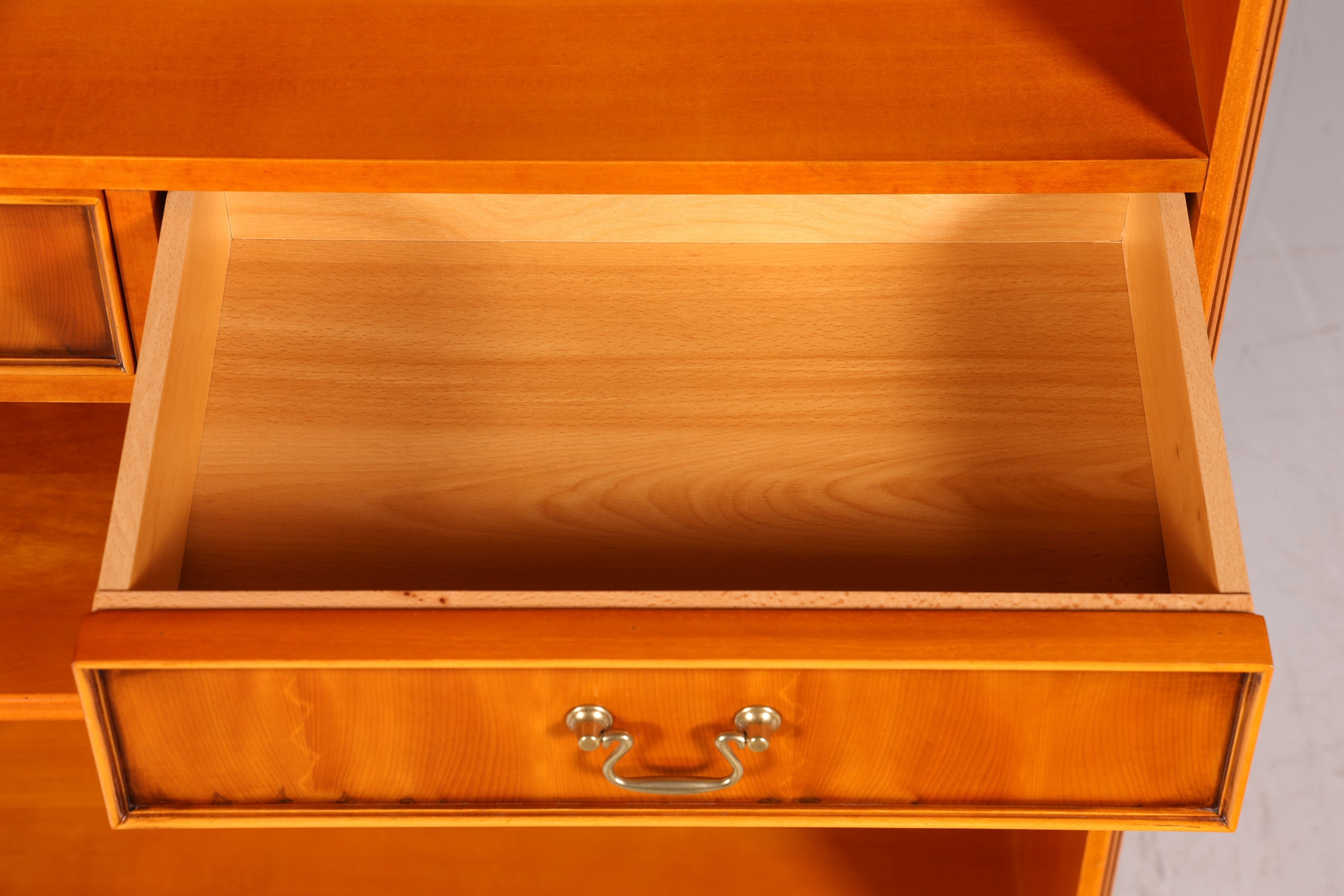 Wunderschönes Englisches Bücherregal Eibe Antik Regal Bookshelf Buchablage 60s