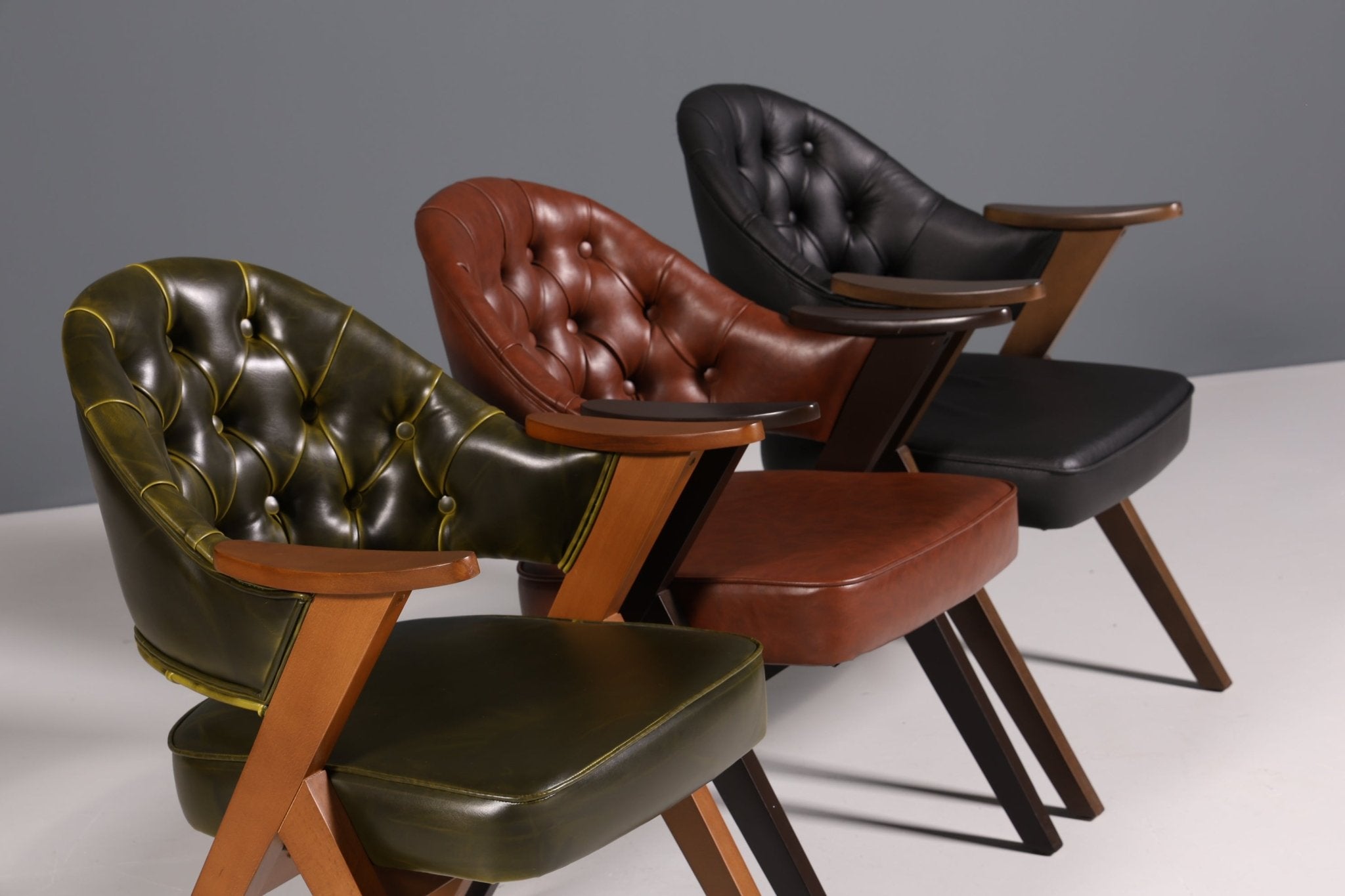 Luxuriöser &quot;Manchester Green&quot; Stuhl Esszimmerstuhl Lounge Stuhl im Chesterfield Design Bürostuhl