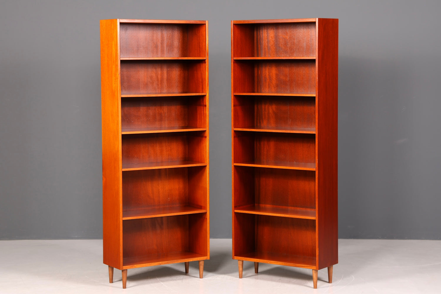 G429 Finish Schlichtes Mid Century Regal Vintage Bücherregal Schrank Buchablage 60s Bookshelf (Kopie 2)
