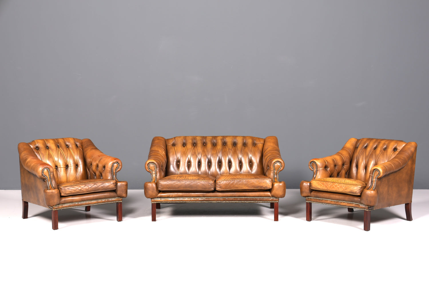 Wunderschönes seltenes Original Chesterfield Sofa 2-Sitzer Couch England Polstersofa