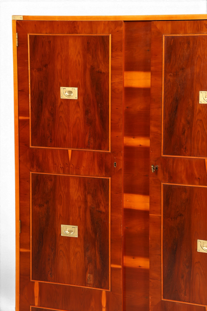 Hauptstadt Möblerei maritimer Schrank aus Eibenholz im Military-Chest-Stil mit versenkten Messinggriffen