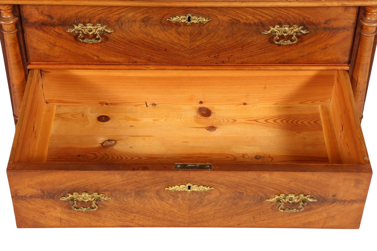 Wunderschöne Gründerzeit Kommode Louis Philippe Vertiko Nussbaum Sideboard um 1880